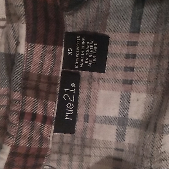 Top - Picture 4 of 4